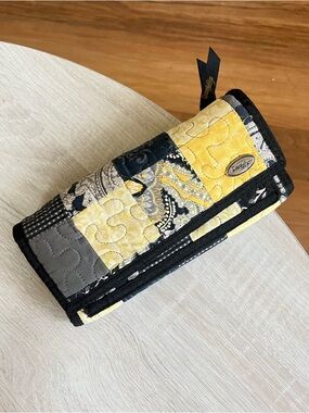 Donna Sharp Quilted boho Patchwork Wallet